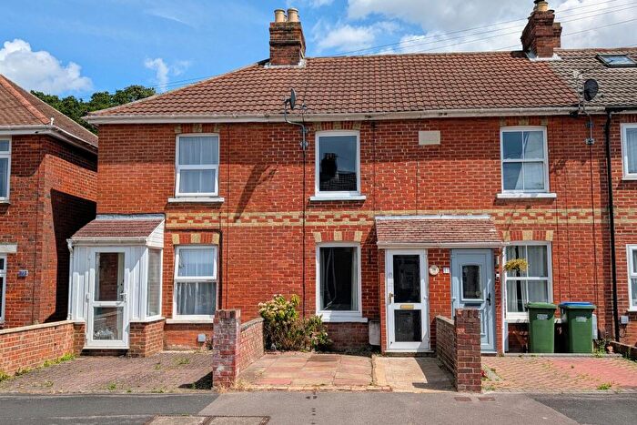 3 Bedroom Terraced House For Sale In Paxton Road, Fareham, PO14