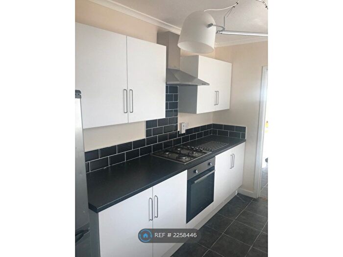 1 Bedroom Bungalow To Rent In Tower Street West, Sunderland, SR2