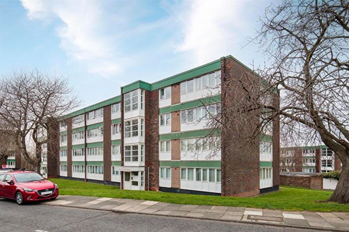 1 Bedroom Flat To Rent In Haydon Close, Newcastle Upon Tyne, NE3