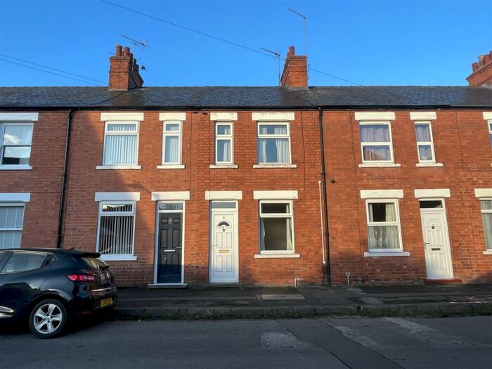 2 Bedroom Terraced House To Rent In Nicholson Street, Newark, NG24