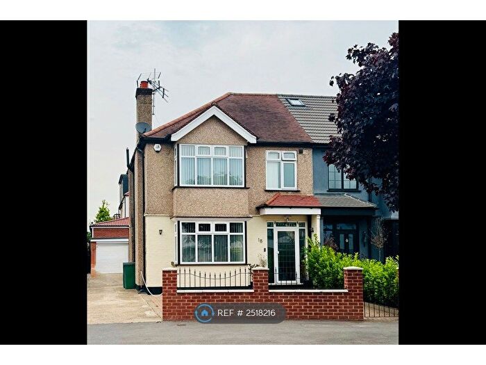 4 Bedroom Semi-Detached House To Rent In Headstone Gardens, Harrow, HA2