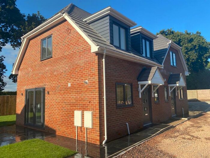 Houses for sale & to rent in BH11 9NA, Magna Road, Merley And Bearwood