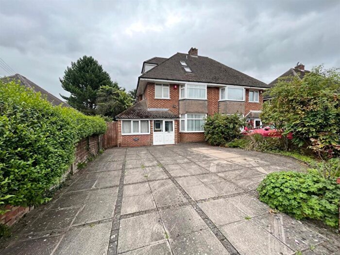 Detached House To Rent In Meadow Road, Wythall, Birmingham, B47