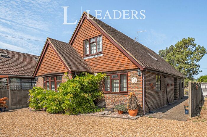 3 Bedroom Detached House For Sale In Whetsted Road, Five Oak Green, Tonbridge, TN12
