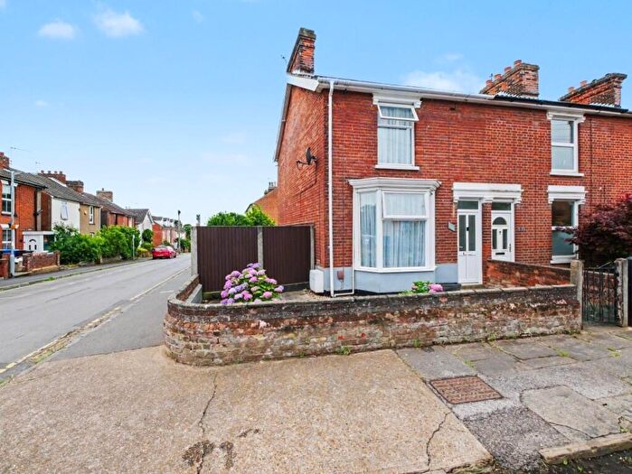 3 Bedroom End Of Terrace House For Sale In North Hill Road, Ipswich, Suffolk, IP4