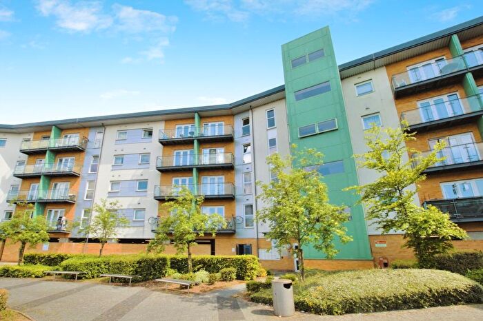 1 Bedroom Flat To Rent In Parkhouse Court, Hatfield, AL10
