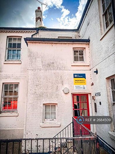 2 Bedroom Flat To Rent In Hay House, Hythe, CT21