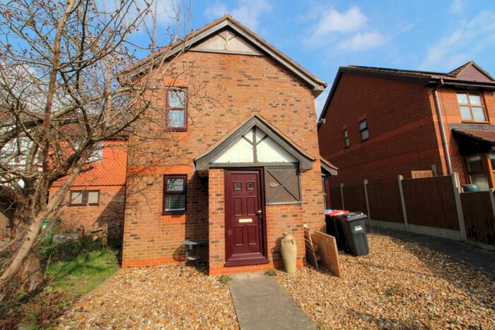Studio To Rent In Tatling Grove, Walnut Tree, Milton Keynes, MK7
