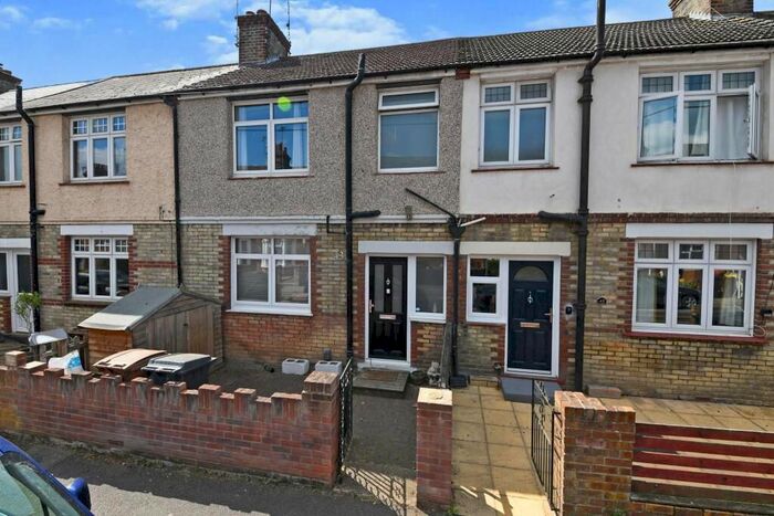 3 Bedroom Terraced House To Rent In Bishop Road, Chelmsford, CM1