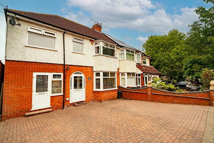 4 Bedroom Semi-Detached House For Sale In Rangoon Road, Solihull, B92