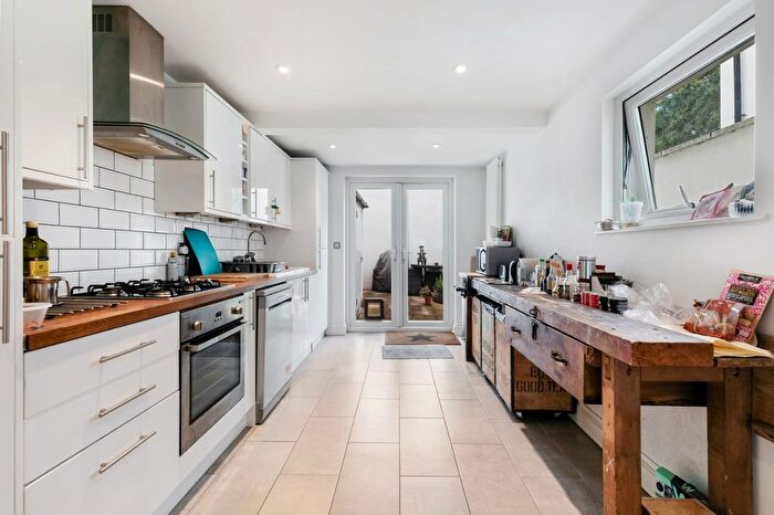 3 Bedroom Terraced House To Rent In Green Lane, London, SE20