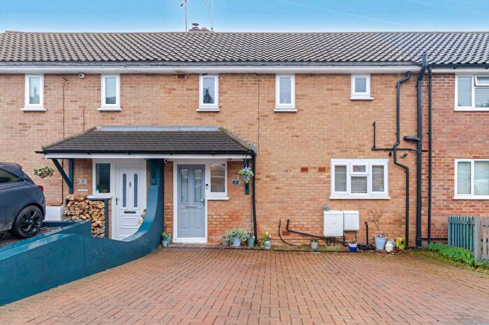 3 Bedroom Terraced House For Sale In Aldbury Road, Mill End, WD3