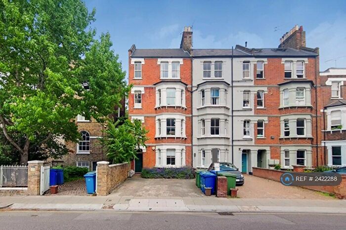 2 Bedroom Flat To Rent In Kennington Park Place, London, SE11