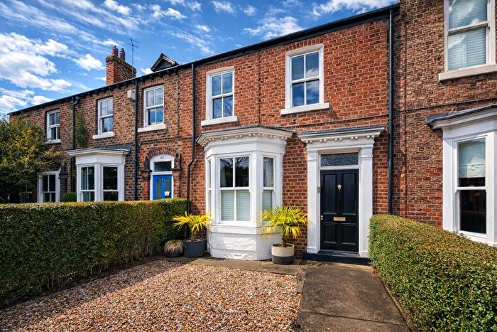 3 Bedroom Terraced House For Sale In South Parade, Northallerton, North Yorkshire, England, DL7