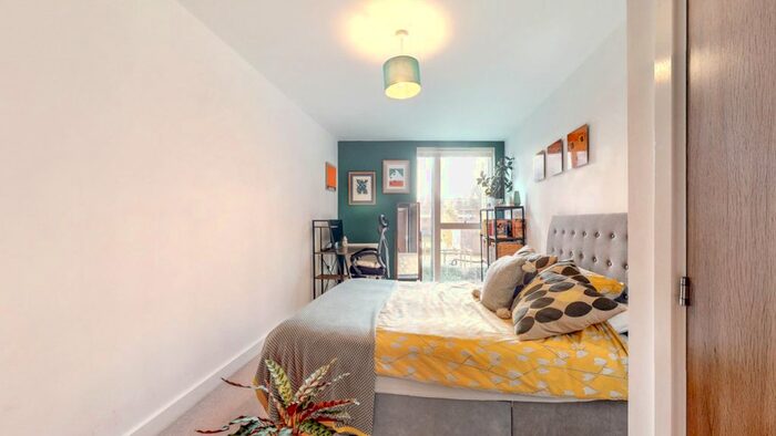 2 Bedroom Flat For Sale In Whiston Road, London, E2