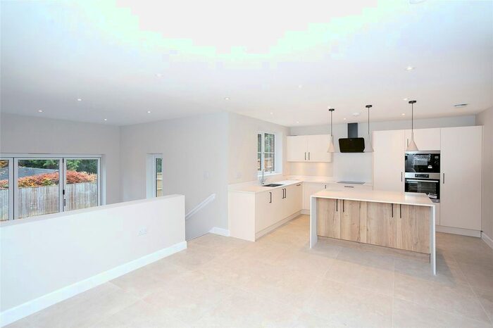 5 Bedroom Semi-Detached House For Sale In Wyatts Close, Chorleywood, Rickmansworth, Hertfordshire, WD3