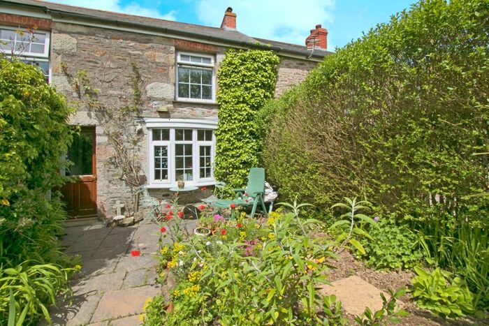 2 Bedroom Terraced House For Sale In Chapel Terrace, Skinners Bottom, Cornwall, TR16