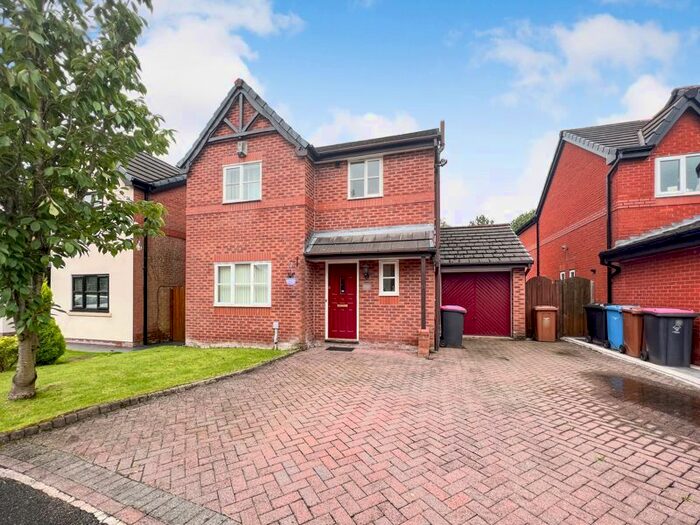 3 Bedroom Detached House To Rent In Goodshaw Road, Walkden, Manchester, M28