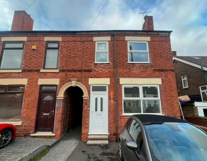 3 Bedroom House To Rent In Peasehill Road, Ripley, DE5