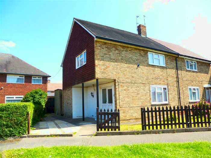 3 Bedroom Terraced House To Rent In Dunmow Close, Hull, HU8