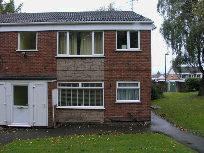 2 Bedroom Flat To Rent In Pippin Avenue, Halesowen B63