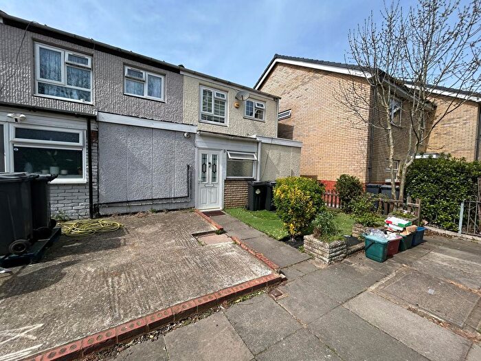 3 Bedroom Property For Sale In Redwood Estate, Hounslow, Greater London, TW5