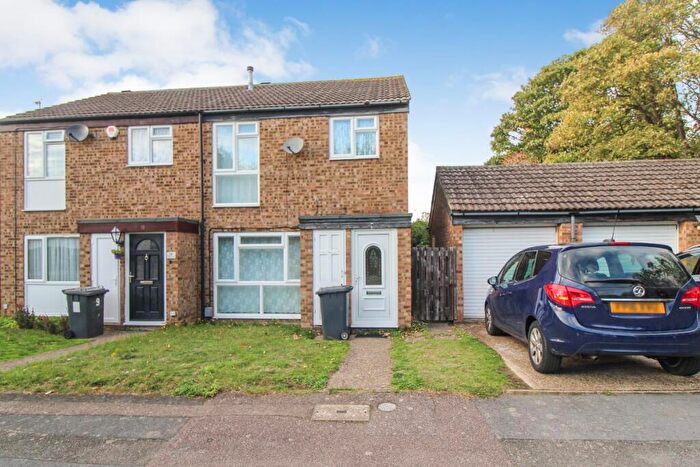 2 Bedroom Semi-Detached House To Rent In Hillgrounds Road, Kempston, Bedford, MK42