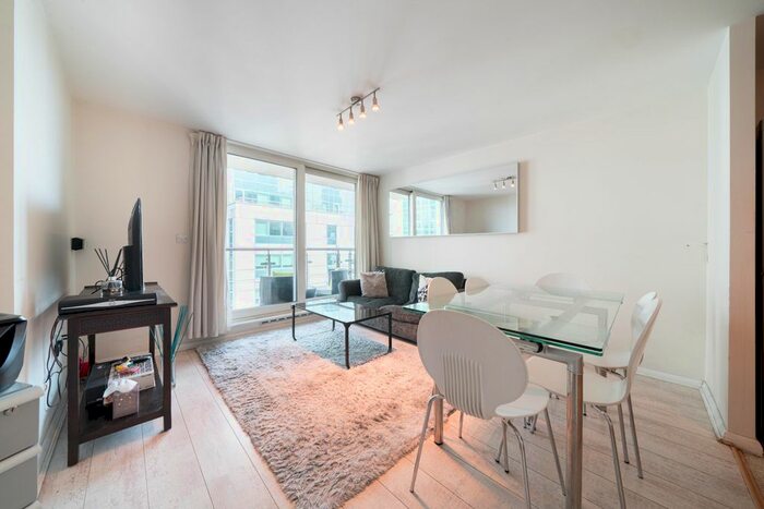 2 Bedroom Flat To Rent In St. George Wharf, London, SW8