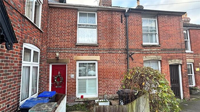 3 Bedroom Semi Detached House For Sale In Fowlers Road, Salisbury, Wiltshire, SP1