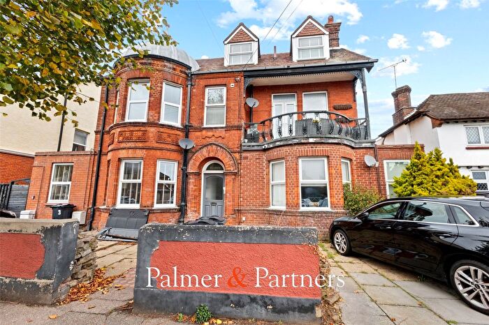 2 Bedroom Flat For Sale In Skelmersdale Road, Clacton-On-Sea, Essex, CO15