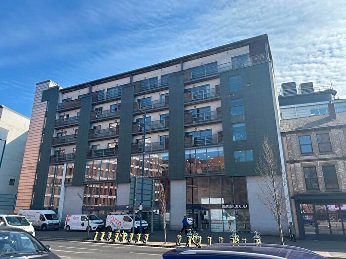 3 Bedroom Flat For Sale In Express Networks, Oldham Road, M4