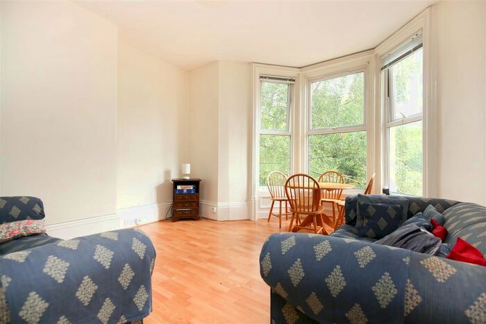 4 Bedroom Flat To Rent In Eslington Terrace, Jesmond, Newcastle Upon Tyne NE2