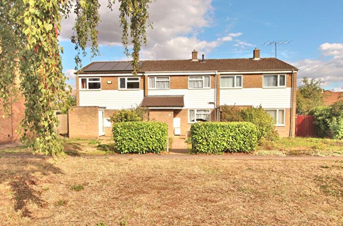4 Bedroom Terraced House For Sale In Sutton Mill Road, Potton, SG19