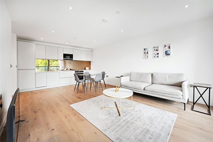 1 Bedroom Flat To Rent In Bronze Building, Buckhold Road, SW18