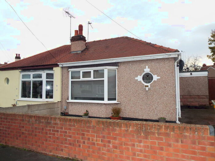 2 Bedroom Bungalow To Rent In St. Margarets Drive, Rhyl, LL18