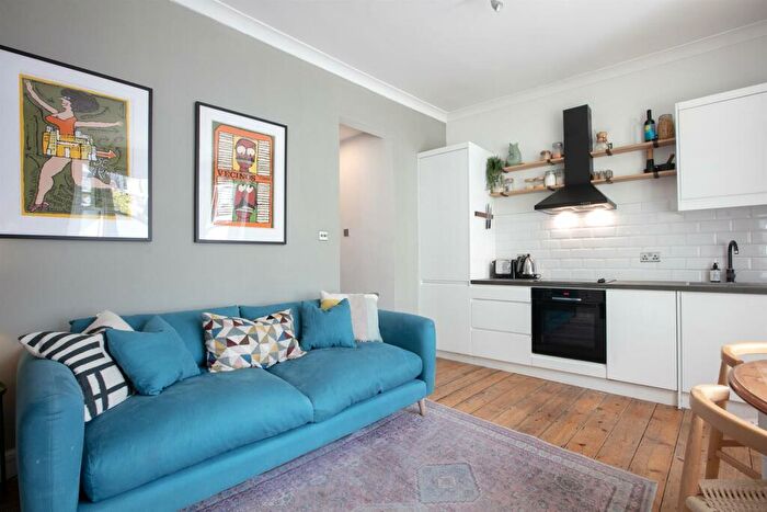 2 Bedroom Flat For Sale In Shenley Road, Camberwell, SE5