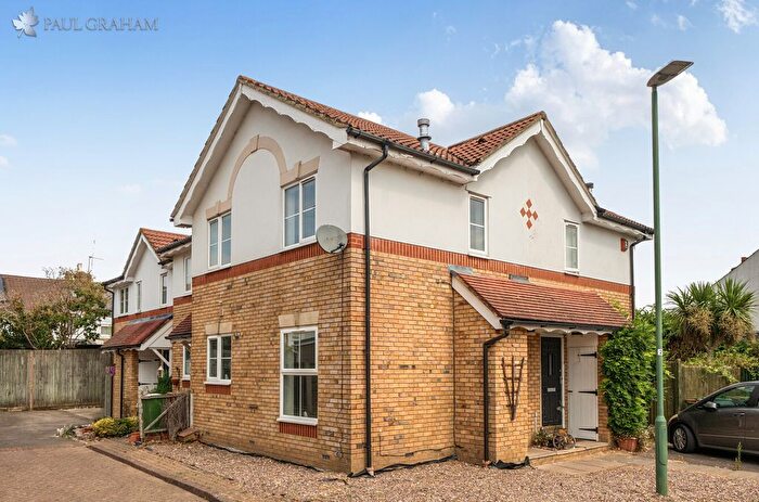 1 Bedroom End Terrace House For Sale In Highgrove Mews, Carshalton, SM5
