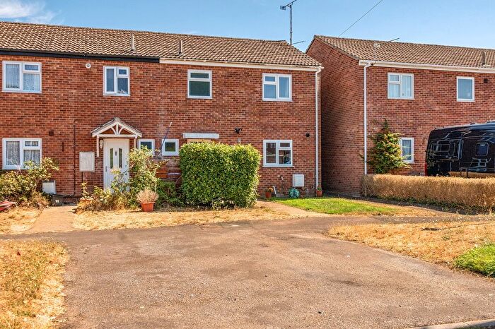 3 Bedroom End Of Terrace House For Sale In Springfield Road, Rowde, Devizes, SN10