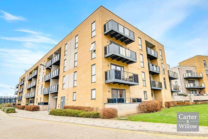 2 Bedroom Flat For Sale In Farsby House, Manwell Lane, Barking, IG11