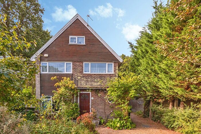 4 Bedroom Detached House For Sale In Dorrita Avenue, Waterlooville, Hampshire, PO8