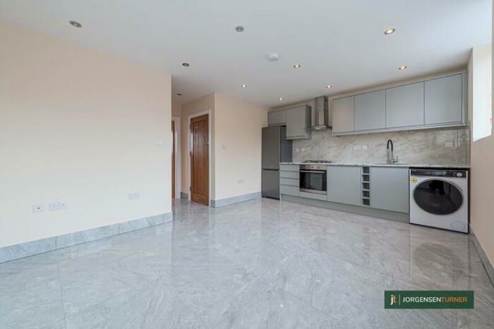 1 Bedroom Flat To Rent In Salusbury Road, Queens Park, NW6