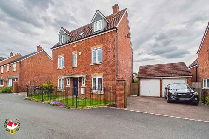5 Bedroom Detached House For Sale In Greenways, Barnwood, Gloucester, GL4
