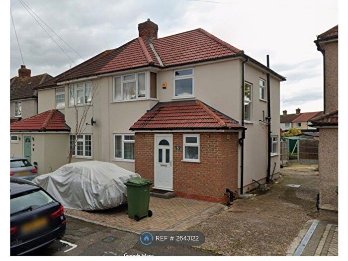 3 Bedroom Semi-Detached House To Rent In Diban Avenue, Hornchurch, RM12