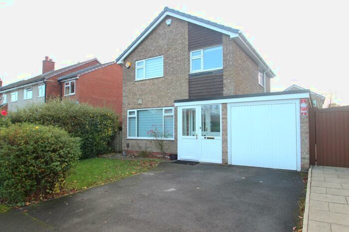 3 Bedroom Detached House To Rent In Birkdale Drive, Alwoodley, Leeds, LS17