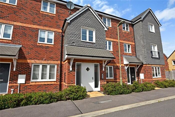 2 Bedroom Flat To Rent In Honeysuckle Way, Didcot, Oxfordshire, OX11