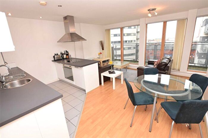 2 Bedroom Flat To Rent In Melia House, Hornbeam Way, Green Quarter, Manchester, M4
