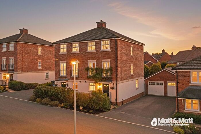 3 Bedroom Semi-Detached House For Sale In Skates Drive, Wokingham, Berkshire, RG41