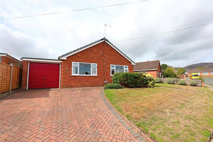 2 Bedroom Bungalow For Sale In Aston Drive, Malvern, Worcestershire, WR14