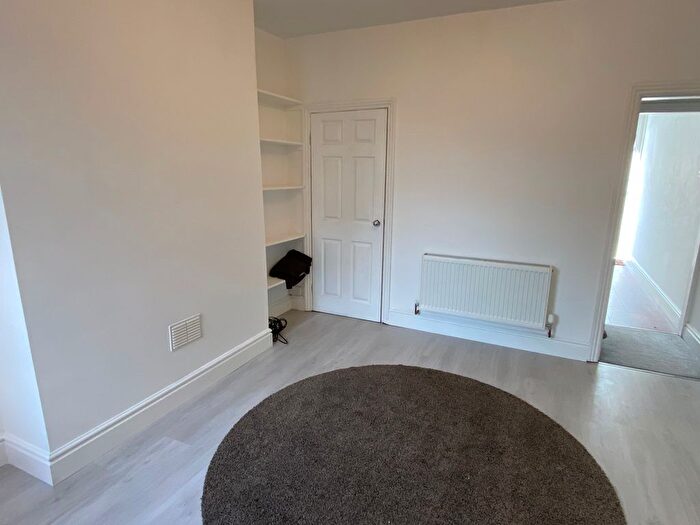 2 Bedroom End Of Terrace House To Rent In Orchard Street, Doncaster, DN4