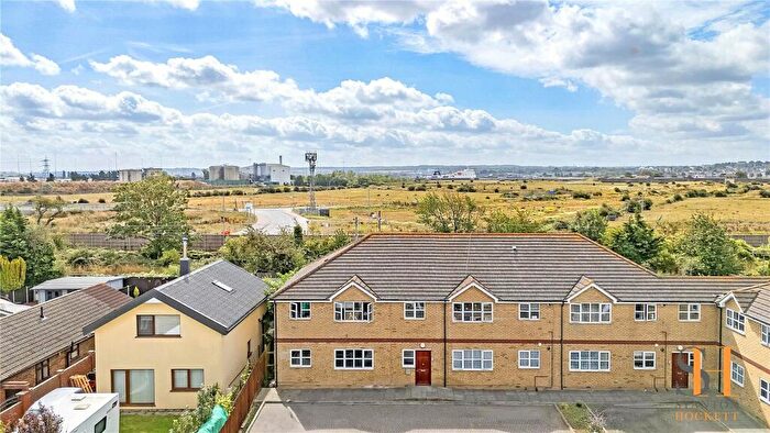 2 Bedroom Apartment To Rent In Sandhurst Road, Tilbury, Essex, RM18